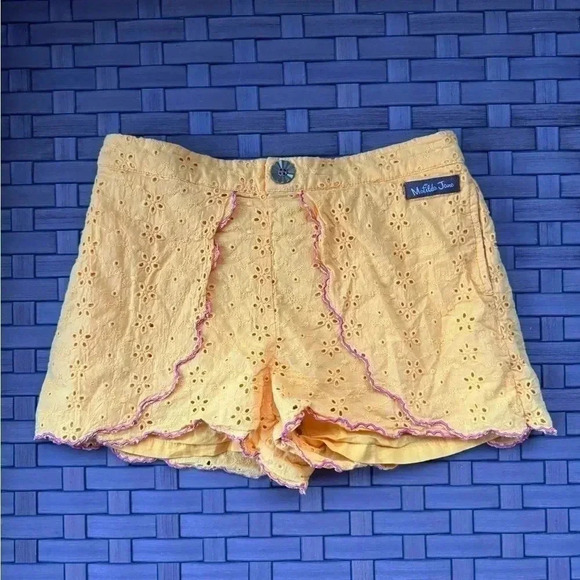 Matilda Jane Other - Matilda Jane Girl’s Ramona Yellow Tulip Front Embroidered Eyelet Shorts‎ Size 8